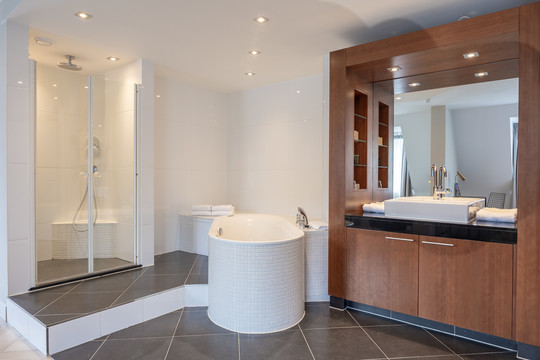 Junior Suite 4